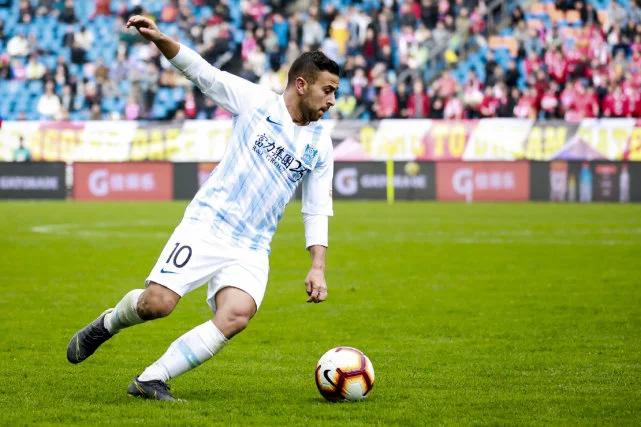 广州富力引进新援，或将担任前锋位置