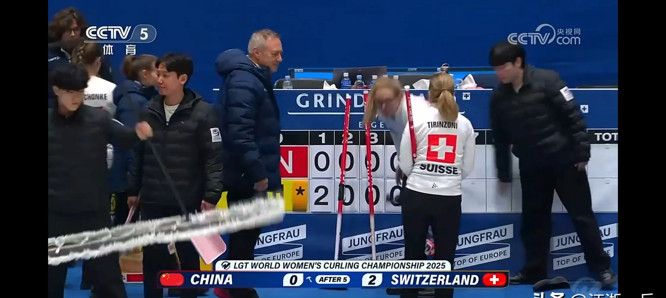 关于出其不意!瑞士队员意外夺得赛艇比赛冠军的信息 关于出其不意!瑞士队员意外夺得赛艇比赛冠军的信息