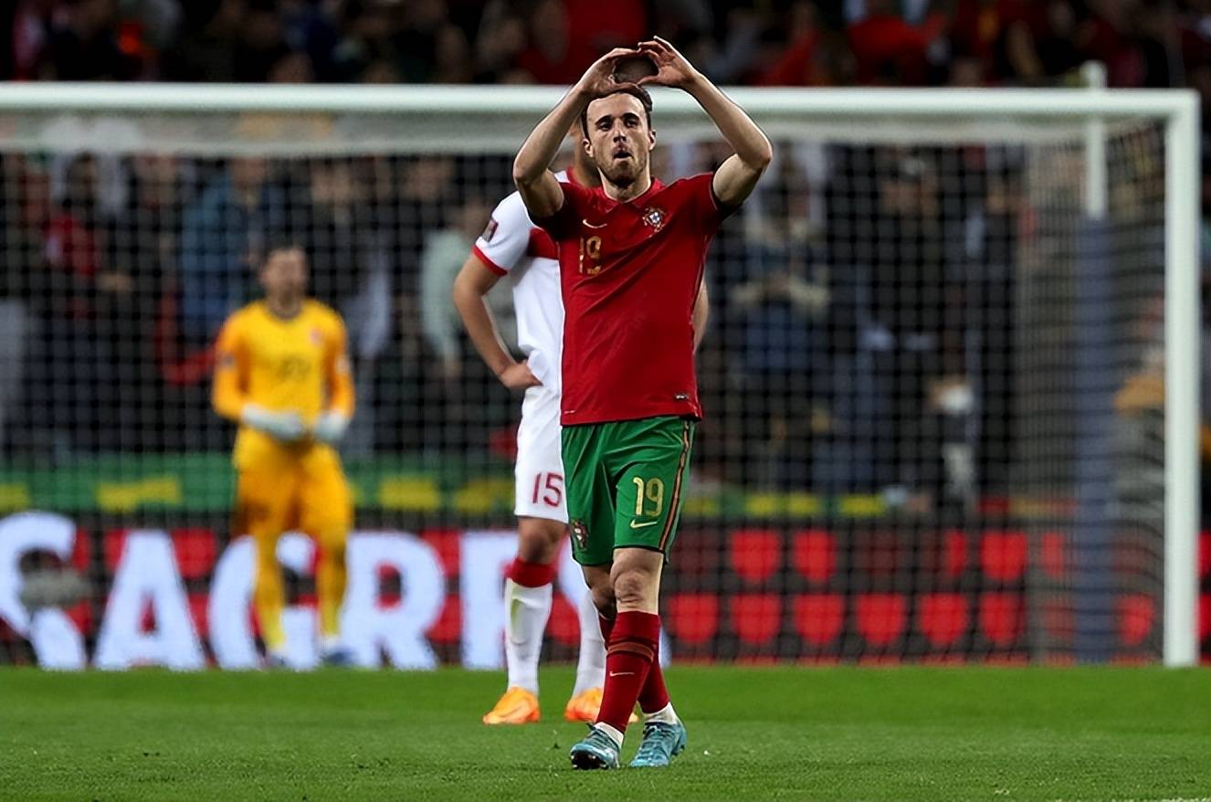 关于葡萄牙阵容稳定，成功晋级下一轮的信息