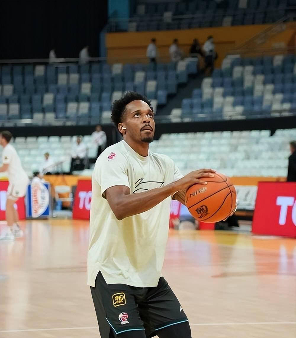 一触即发的紧张比赛,选手们拼尽全力争夺胜利的简单介绍 一触即发的紧张比赛,选手们拼尽全力争夺胜利的简单介绍