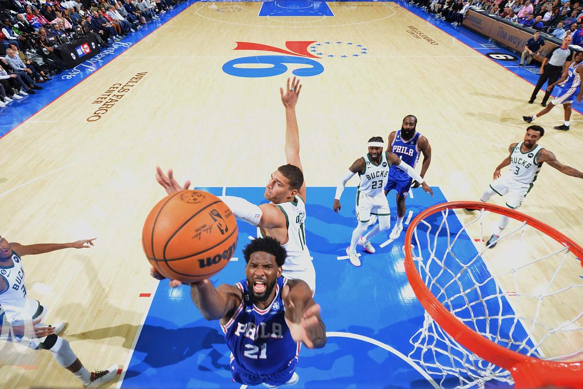 雄鹿B队横扫阿根廷男篮，恩比德惊艳世界