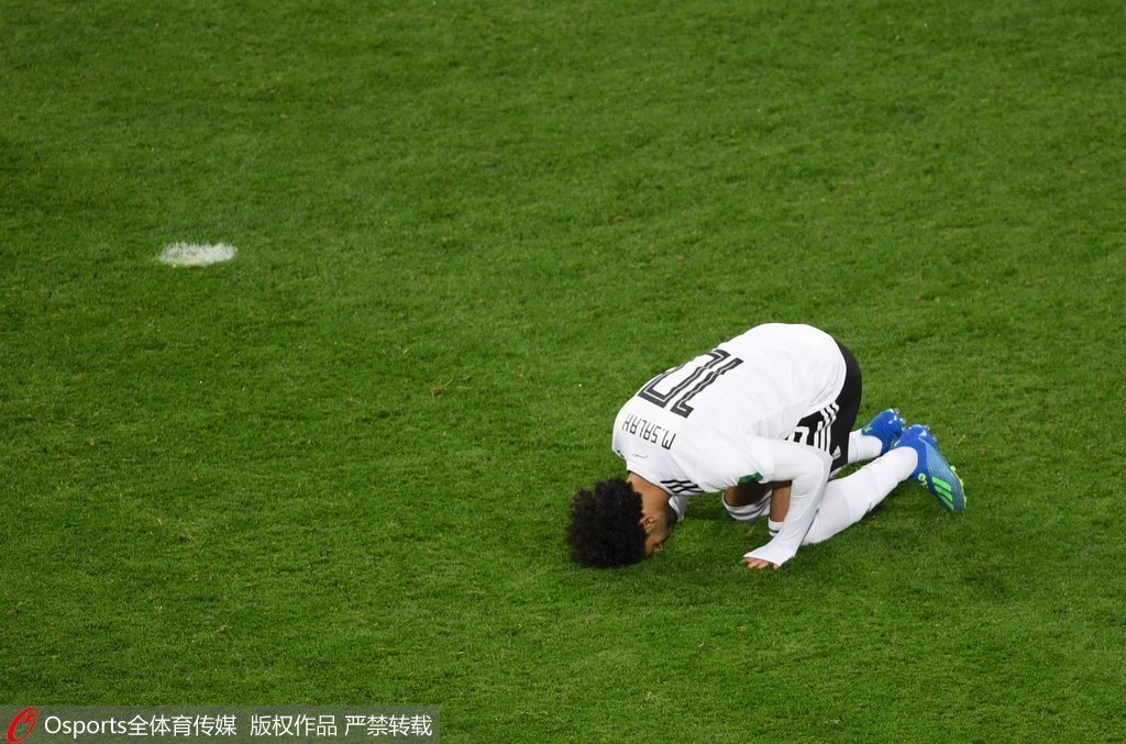 哥伦比亚轻取日本，萨拉赫扛起全队