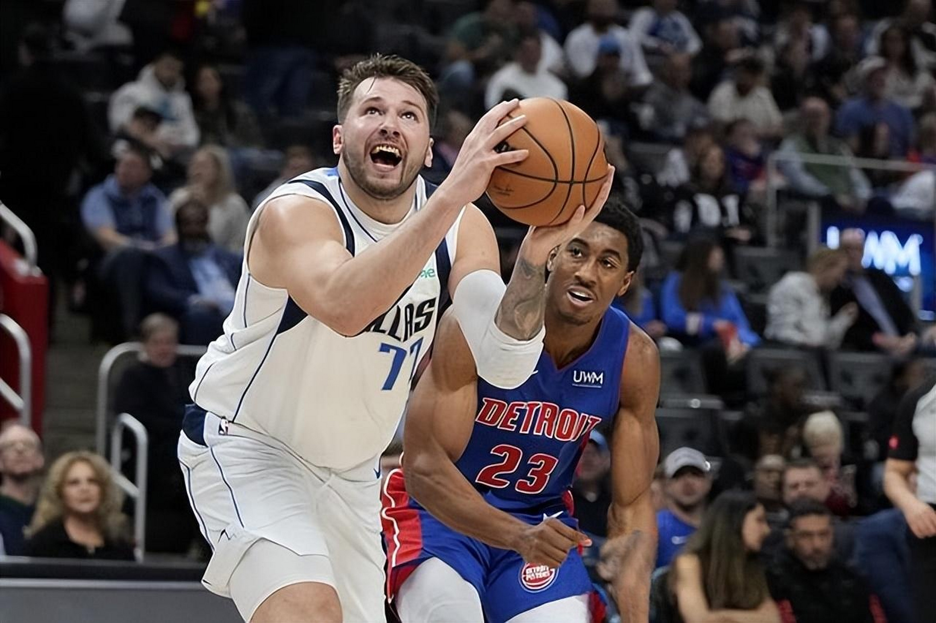 独行侠淘汰赛过关活塞，约基奇在东决关键战接管比赛